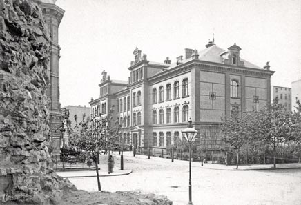 Oranienstra&szlig;e - Bismarckstra&szlig;e - Edithaschule und Caf&eacute; Dom