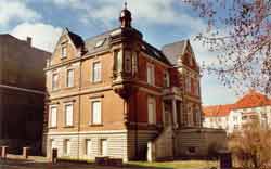 Grusonstra&szlig;e 8a