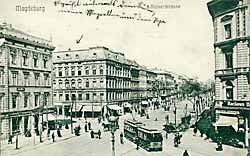 Kreuzung der Kaiserstraße mit der Wilhelmstraße (links) und der Alten Ulrichstraße (rechts) 